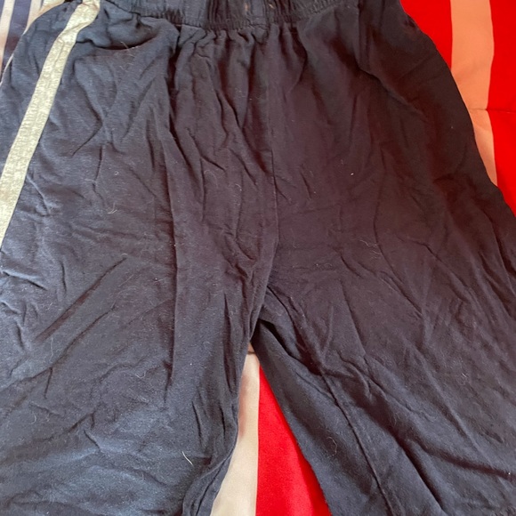 Navy shorts - Picture 2 of 3